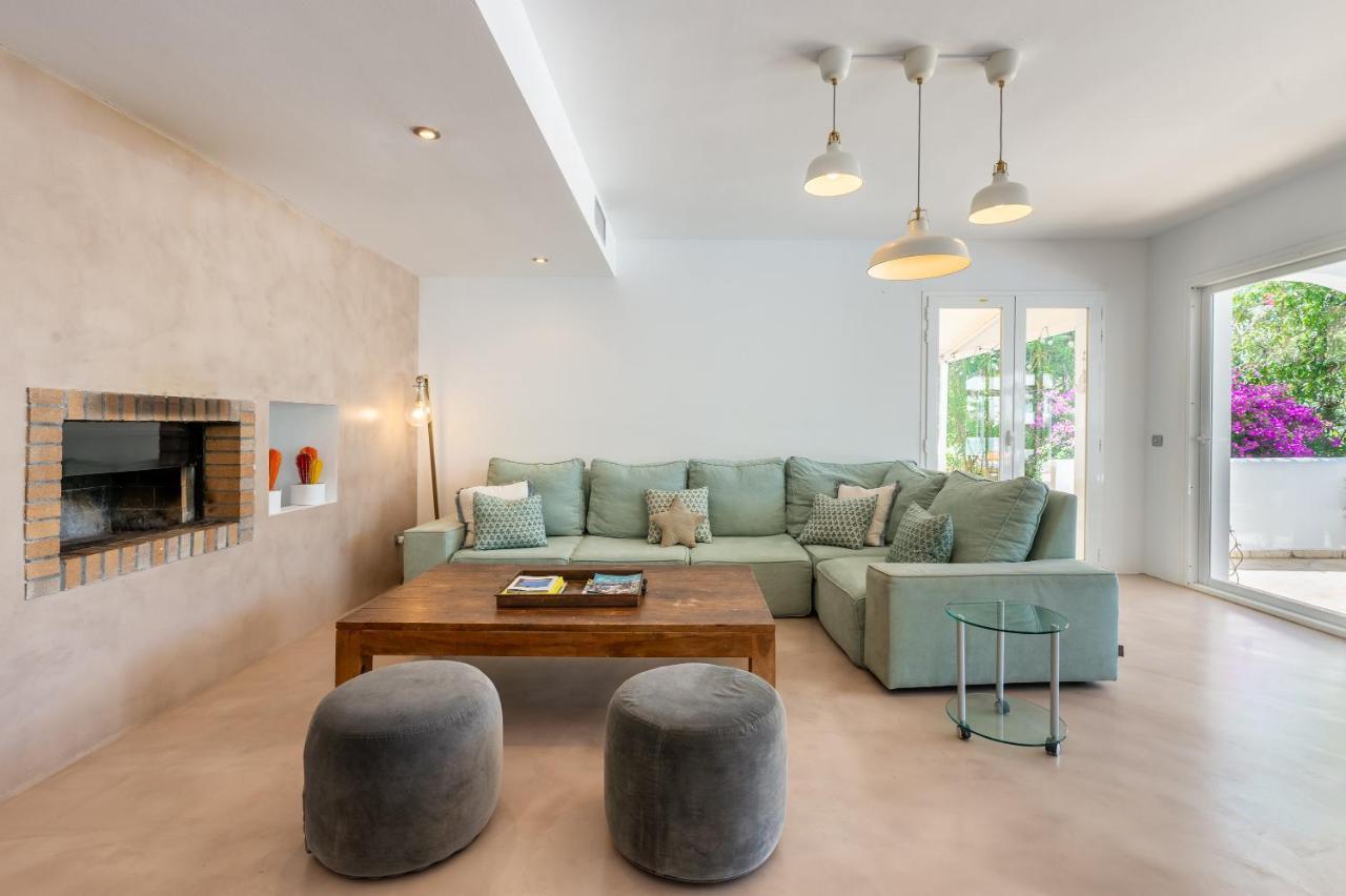 Villa Amarantos Santa Eularia des Riu Esterno foto