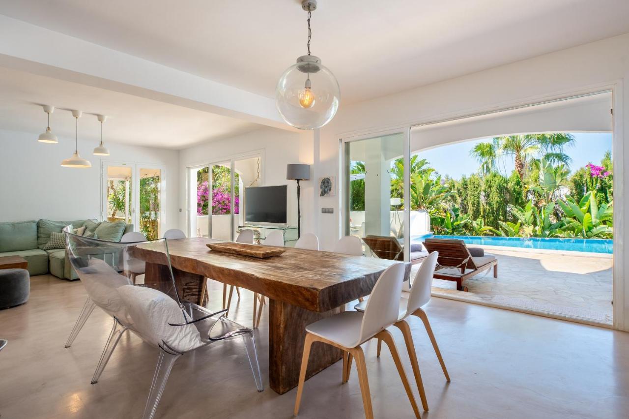 Villa Amarantos Santa Eularia des Riu Esterno foto