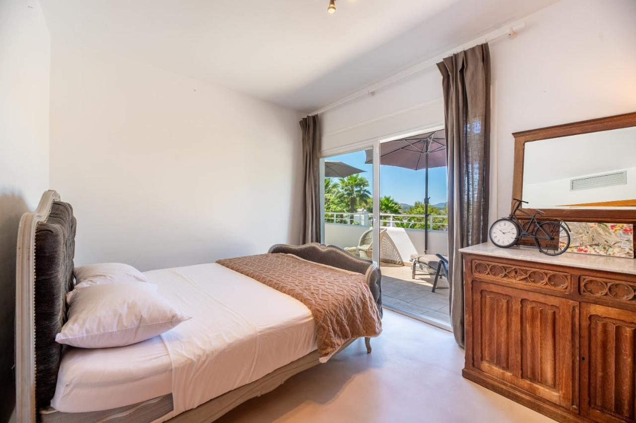 Villa Amarantos Santa Eularia des Riu Esterno foto